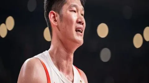 “该校乒乓球桌达829张，视频展示惊艳场面！”